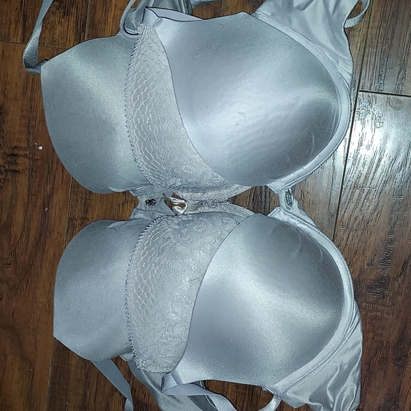 Victoria's Secret Bra - Picture 6 of 6